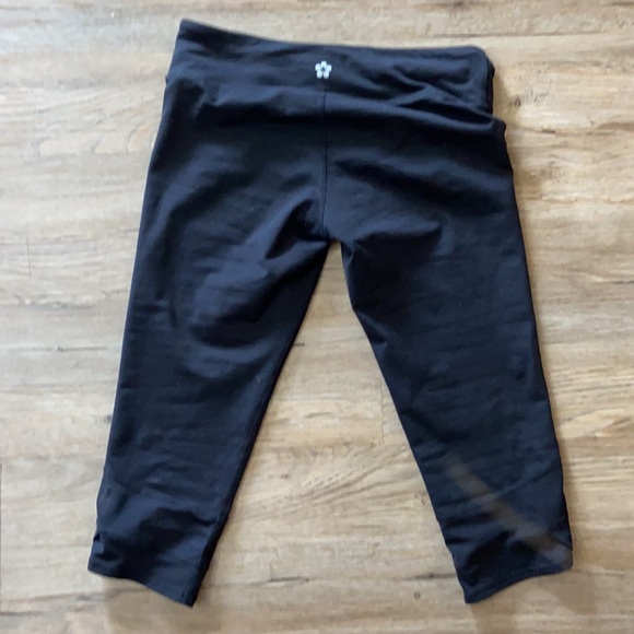 Athletic Capri pants! - Picture 3 of 3